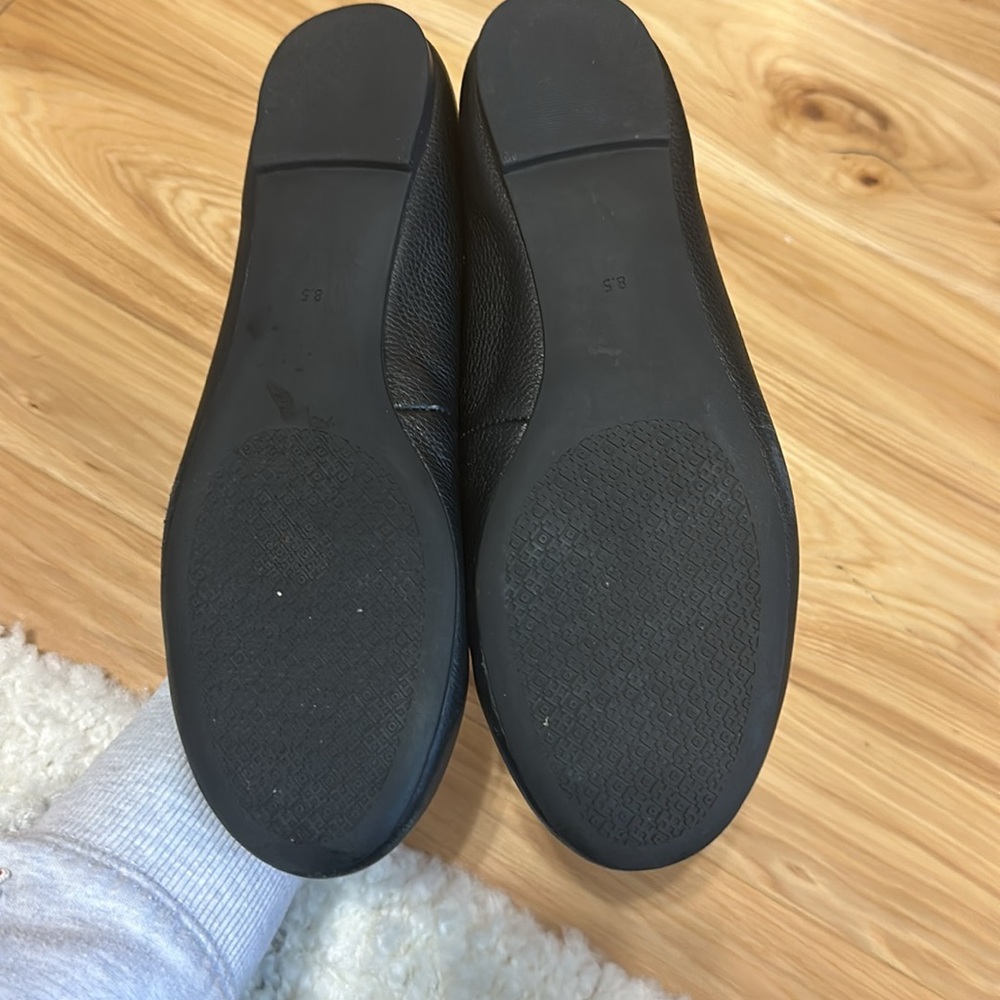 Tory Burch Black Flats Black Hardware Sz. 8.5 - Picture 6 of 6